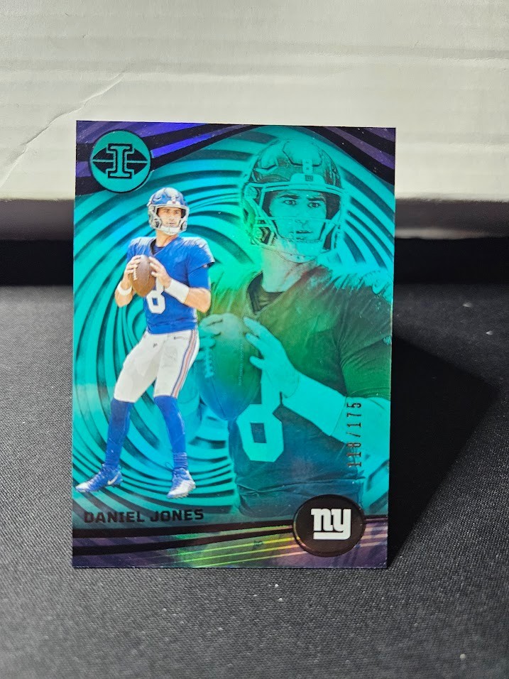 2023 Panini Illusions Giants Daniel Jones Teal Trophy /175 #83