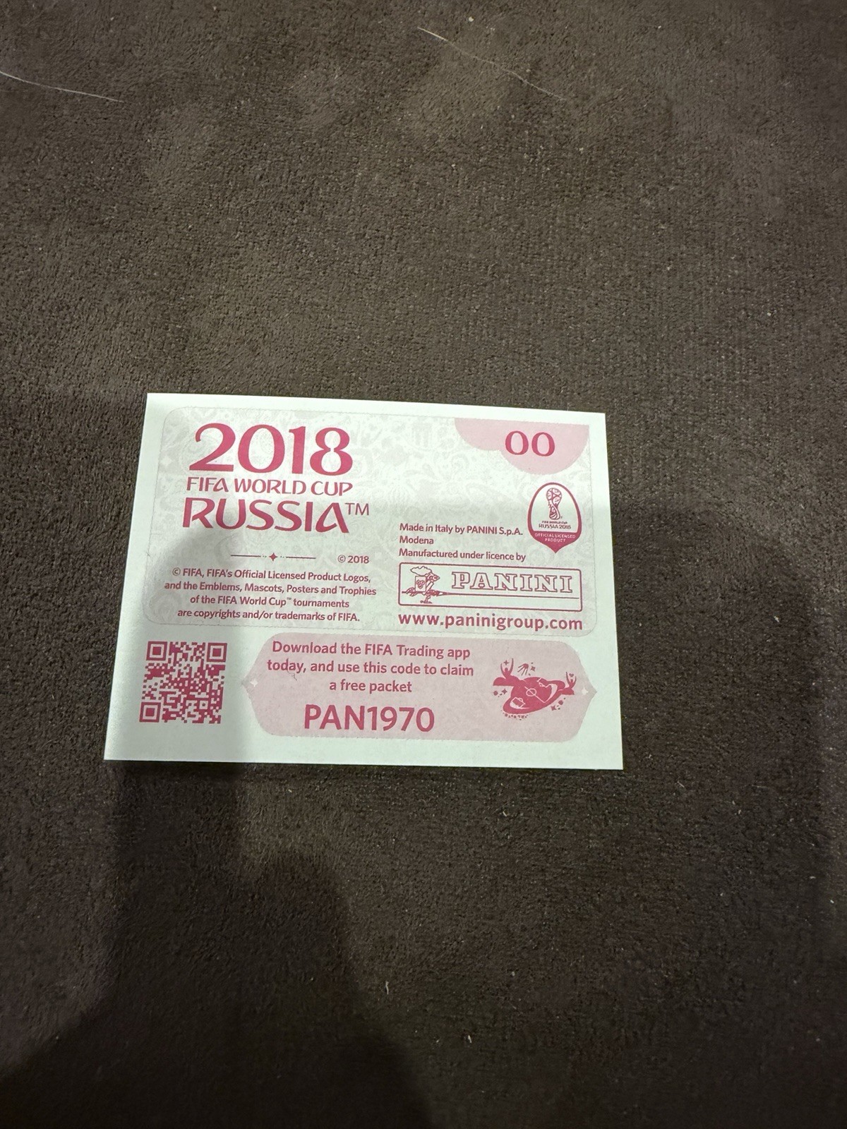 2018 Panini World Cup Russia Knight Logo Gold Shiny Foil Sticker #00 Rare