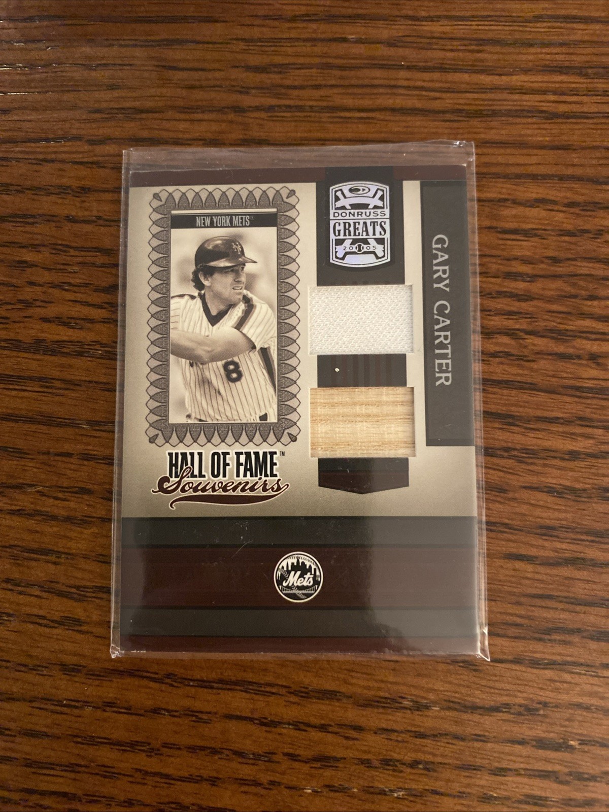 2005 DONRUSS GREATS HALL OF FAME SOUVENIRS BAT #HOFS-16 GARY CARTER HOF