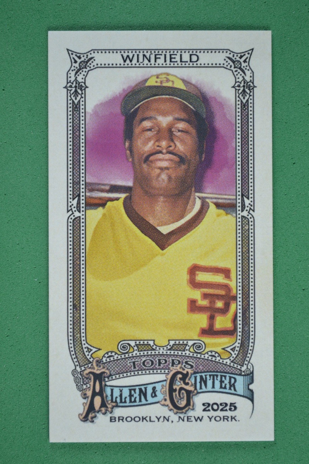 Dave Winfield 2025 Topps Allen & Ginter Brooklyn Back /25 Mini #151