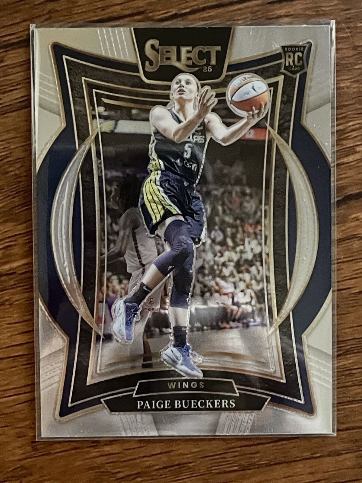 2025 Panini Select WNBA Paige Bueckers – Concourse Rookie Card (RC) #25