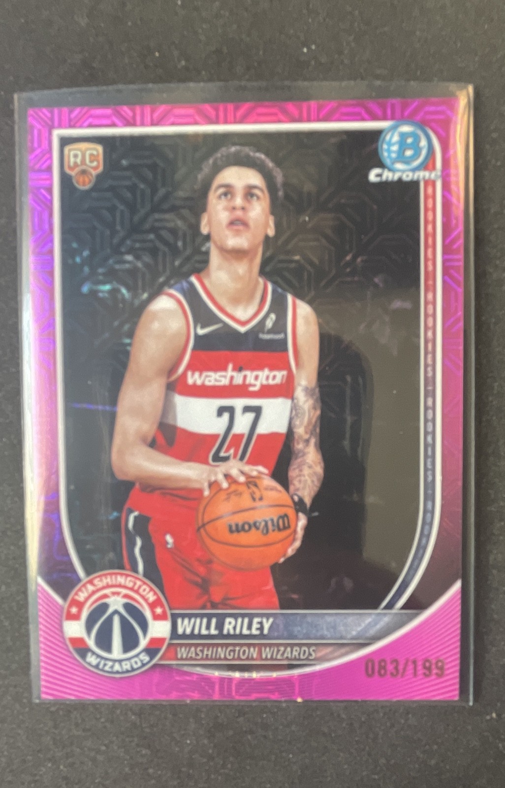 2025-26 Bowman – Chrome Will Riley #BCV-21 Pink Mojo Refractor /199 (RC)