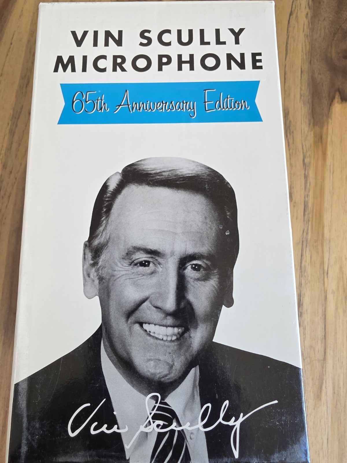 2014 Vin Scully Talking Microphone Los Angeles Dodgers 65th Anniversary Nib MLB!
