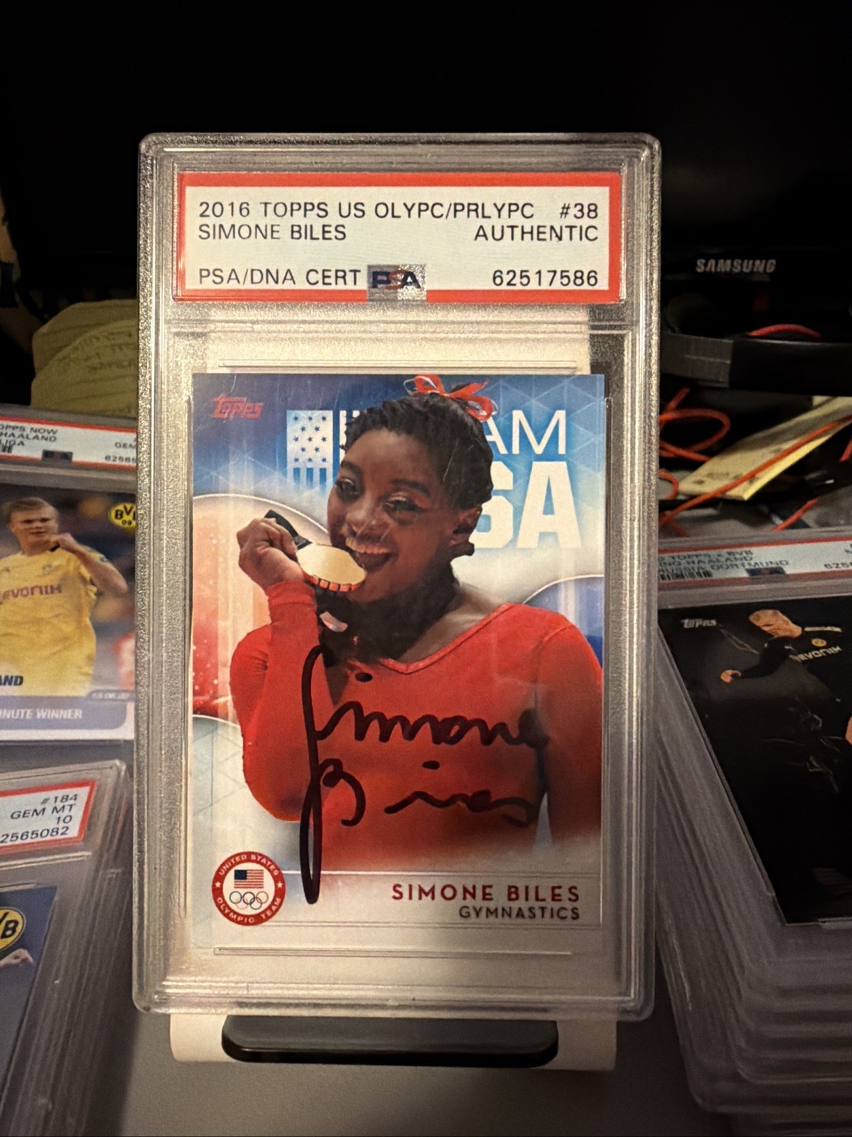 USA Gold Medalist Simone Biles Signed 2016 Autographed Auto Topps #38 PSA