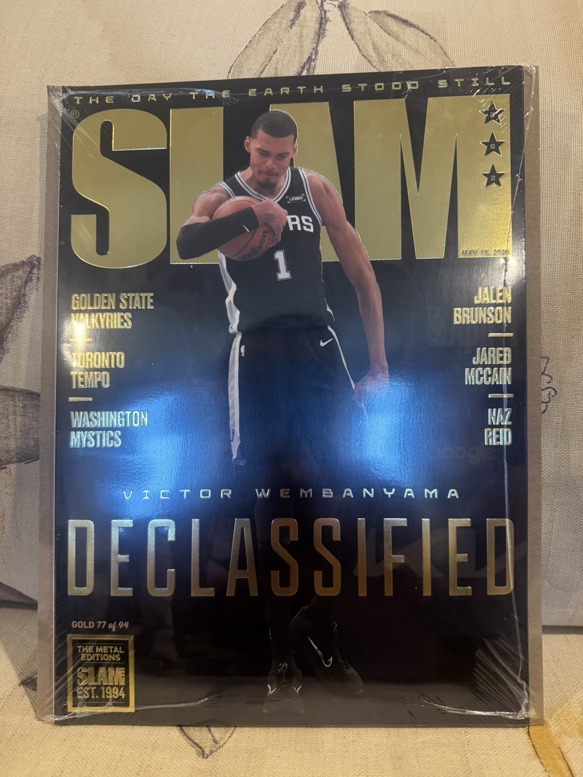 GOLD METAL: SLAM 262: VICTOR WEMBANYAMA MAGAZINE (#77/94) In hand Ships ASAP