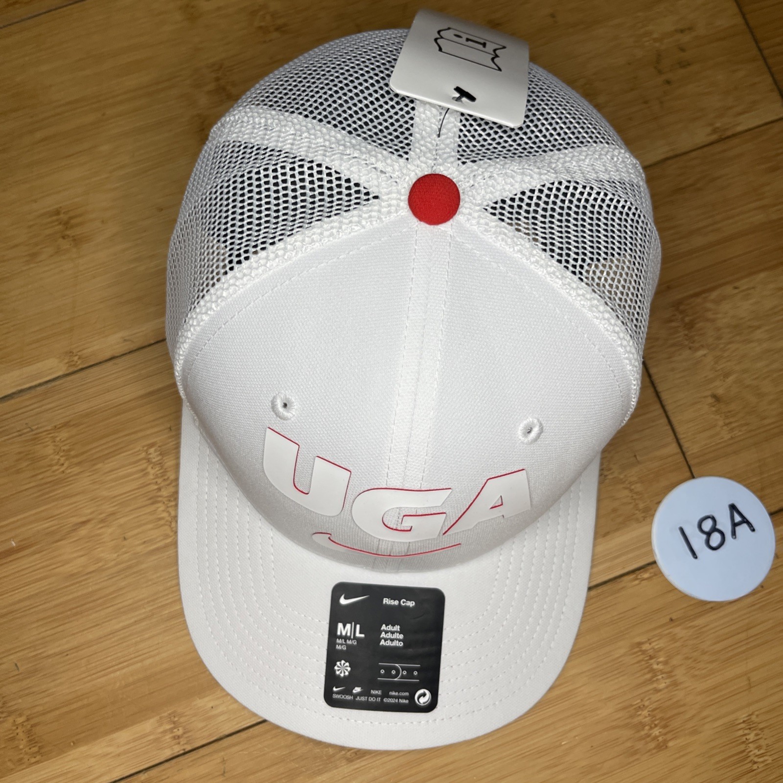 Nike Rise Georgia Bulldogs UGA All White Whiteout DRI-FIT Mesh Snapback Hat Mens