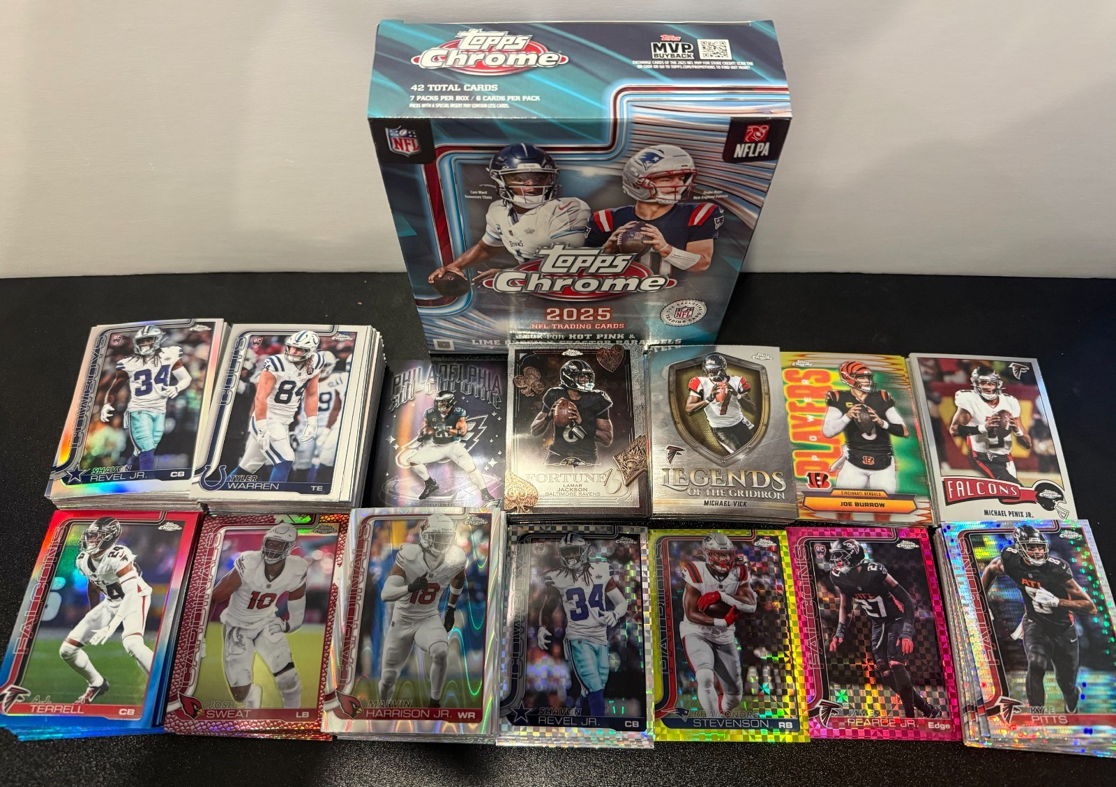 2025 Topps Chrome Football Parallels,& Inserts :Complete Your Set~Pick Your Card