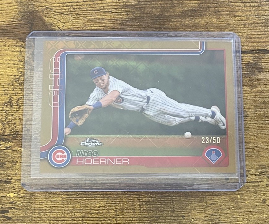 2025 Topps Chrome Logofractor Edition – Nico Hoerner #107 Gold Refractor /50