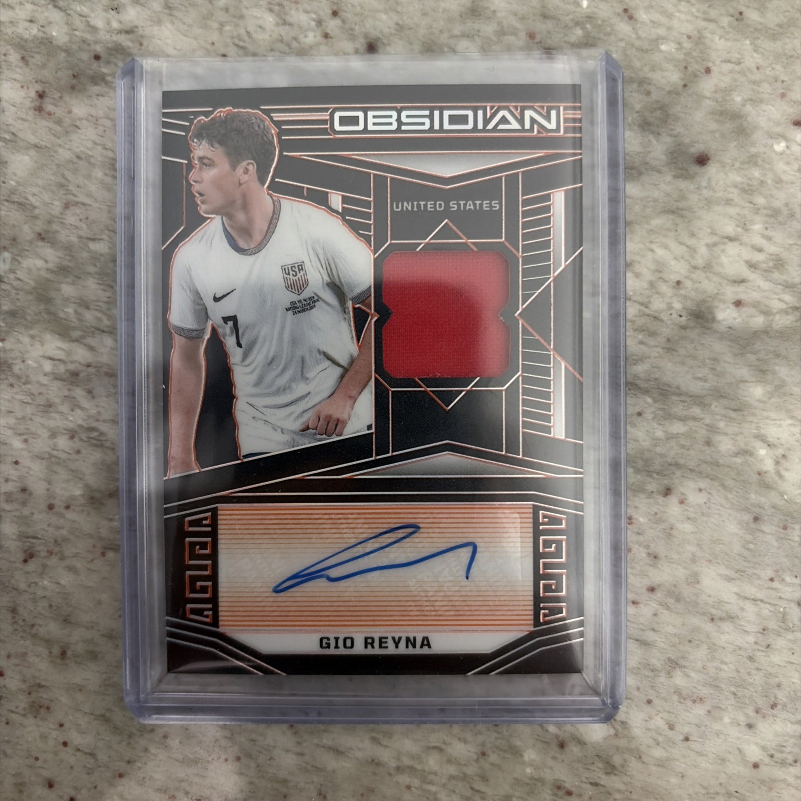 2023-24 Panini Obsidian – Jersey Auto Giovanni Reyna #JA-GR Electric Etch /49
