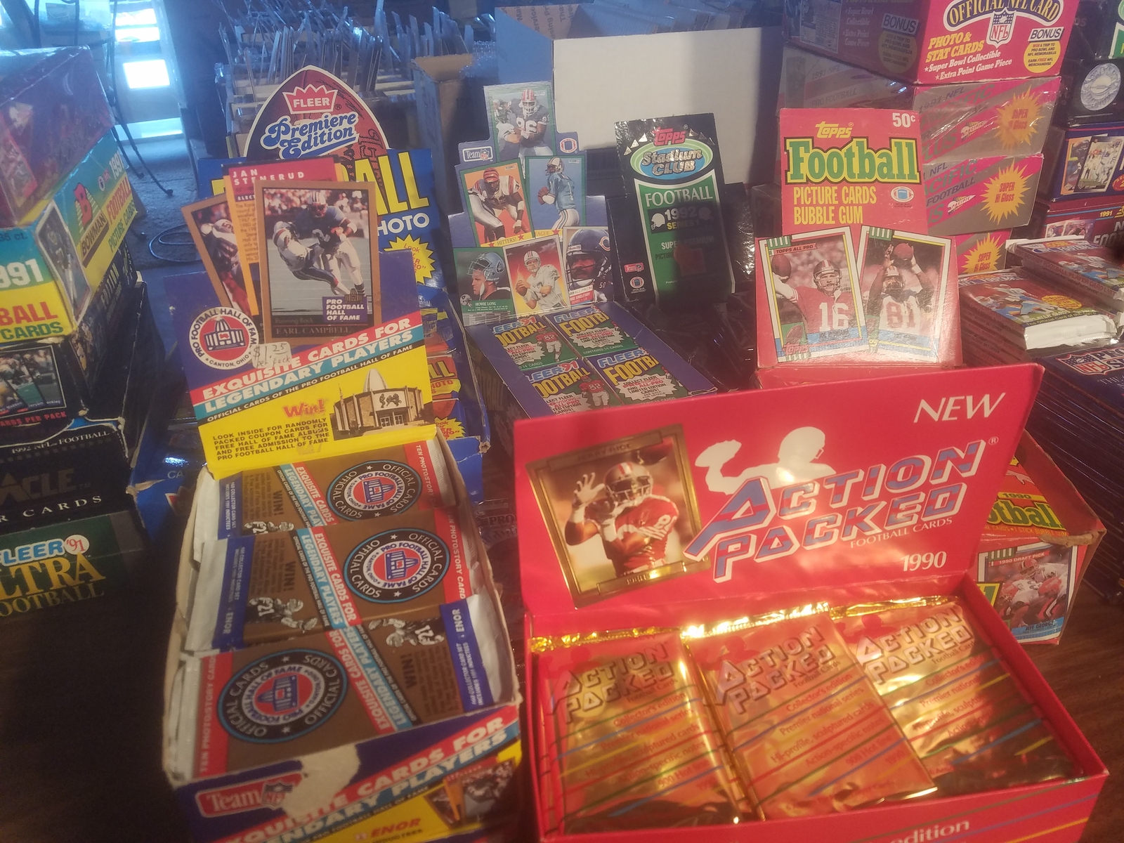 1000 Cards – Unopened NFL Football Card Wax Box Packs