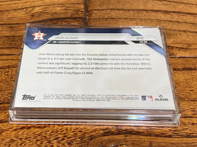 Jose Altuve 2025 Topps Now #372 Astros Passes Bagwell 2nd All-Time Hits IN HAND