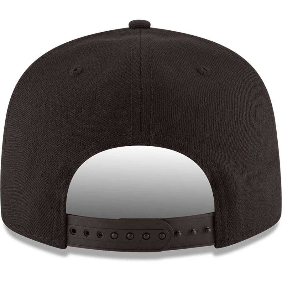 New Era Philadelphia 76ers Black And White 9FIFTY Snapback Adjustable Hat