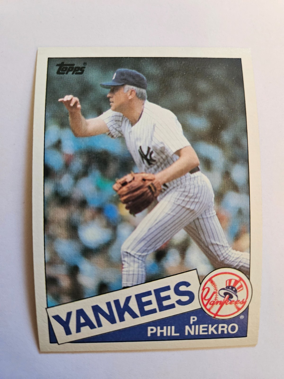 1985 TOPPS PHIL NIEKRO #40 NM