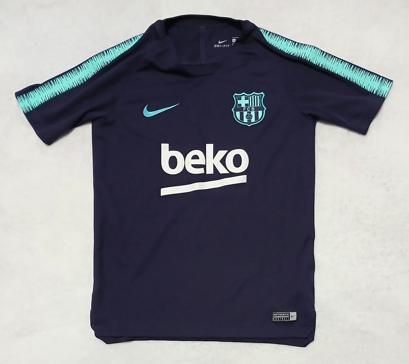 Nike Barcelona 2018/2019 Training Kit Kids Medium 10-12 Football Soccer Jersey
