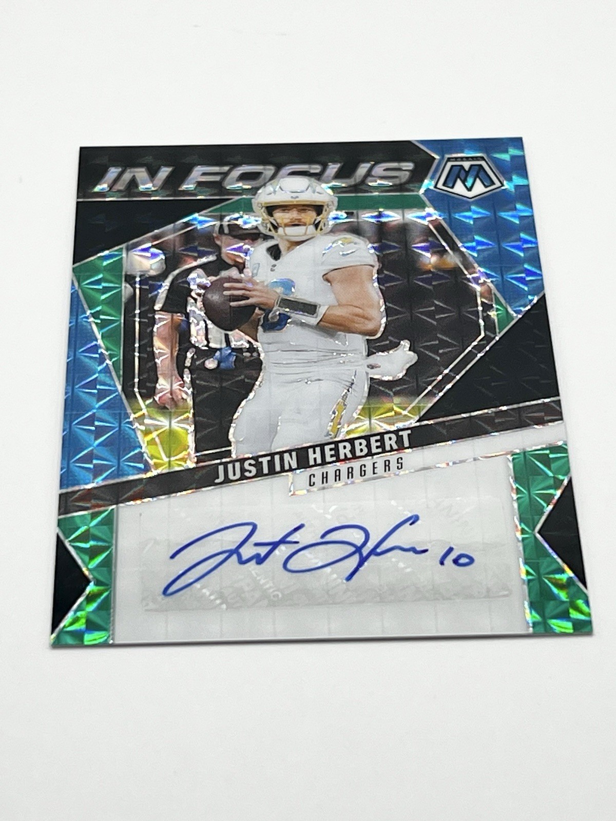 Justin Herbert /25 Autograph 2025 In Focus Signature Fusion Green & Black Mosaic