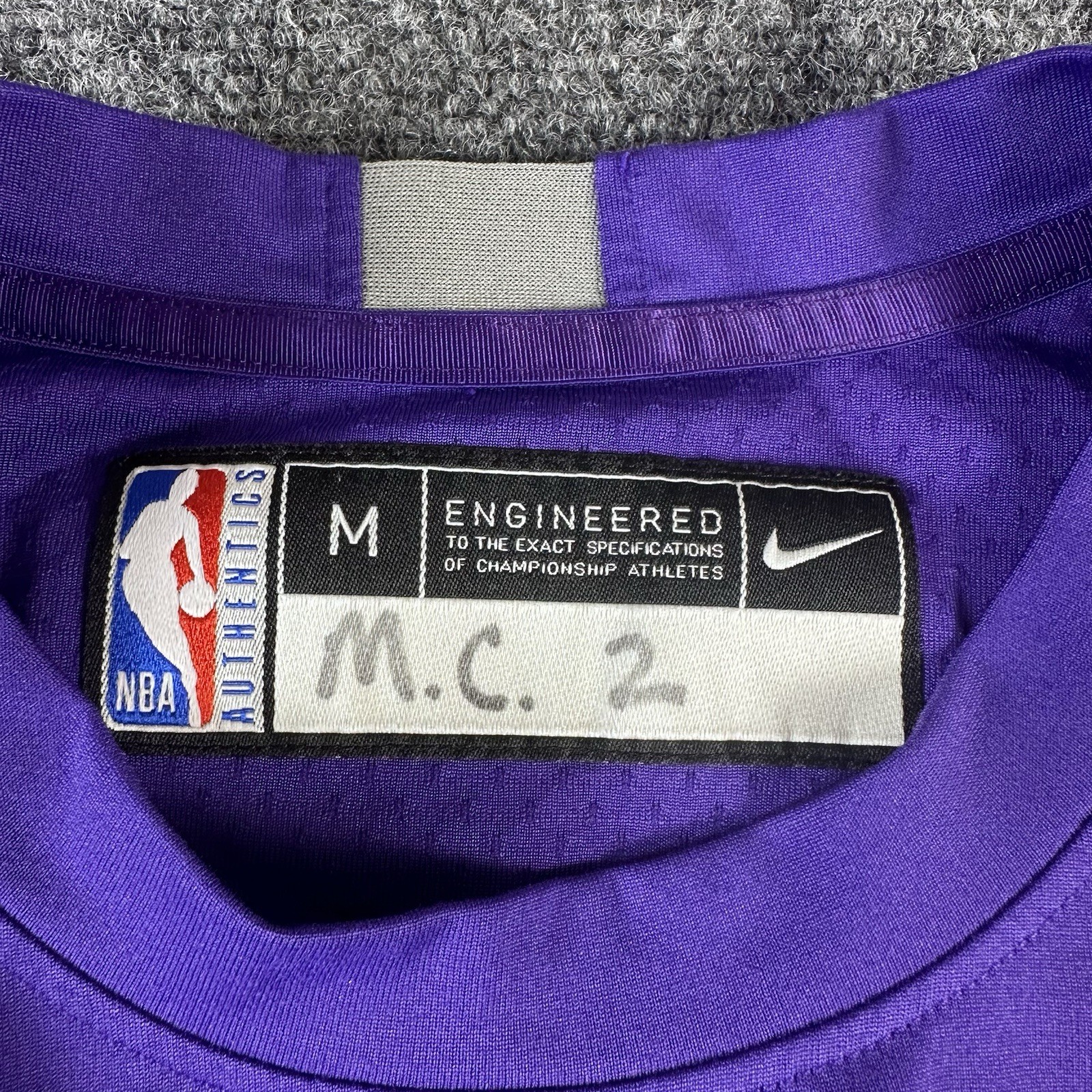 Nike Stockton Kings Team Issued Player Shirt Medium M Purple Long Sleeve