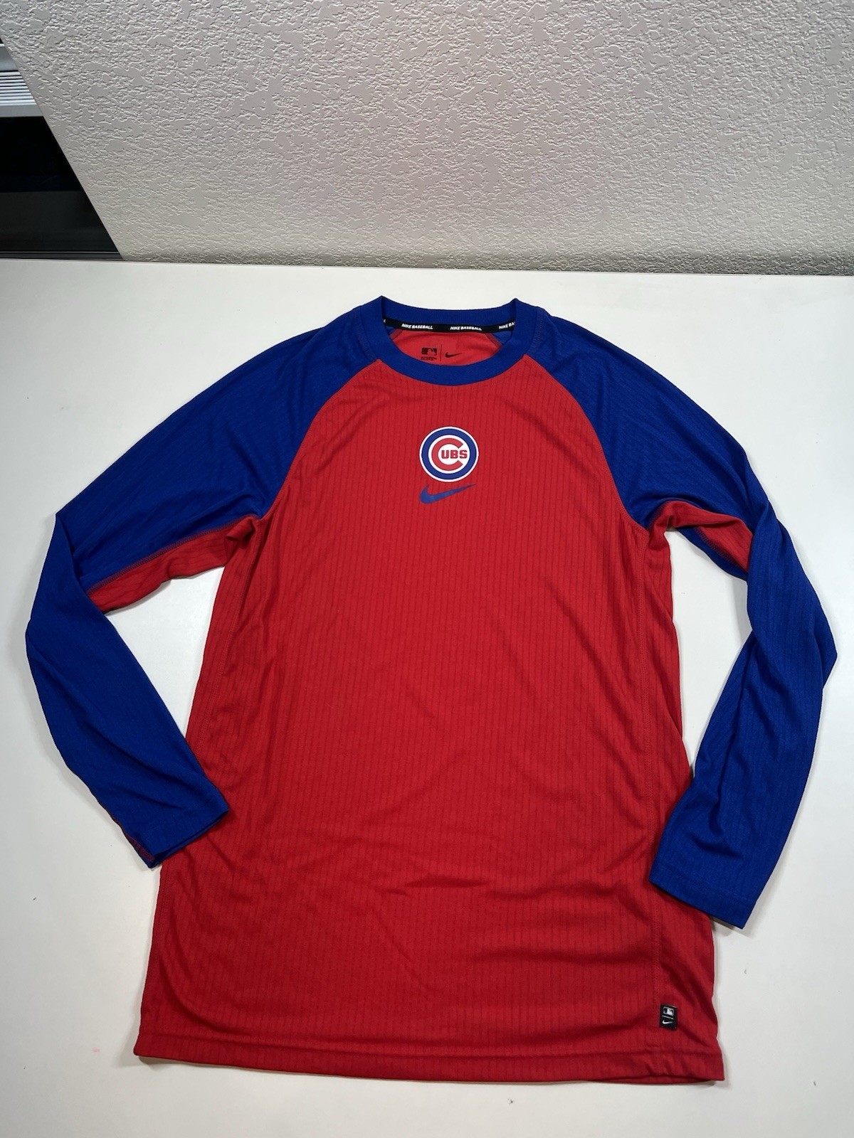 Red Blue Nike Dri-Fit Chicago Cubs Long Sleeve Shirt Men’s L Large
