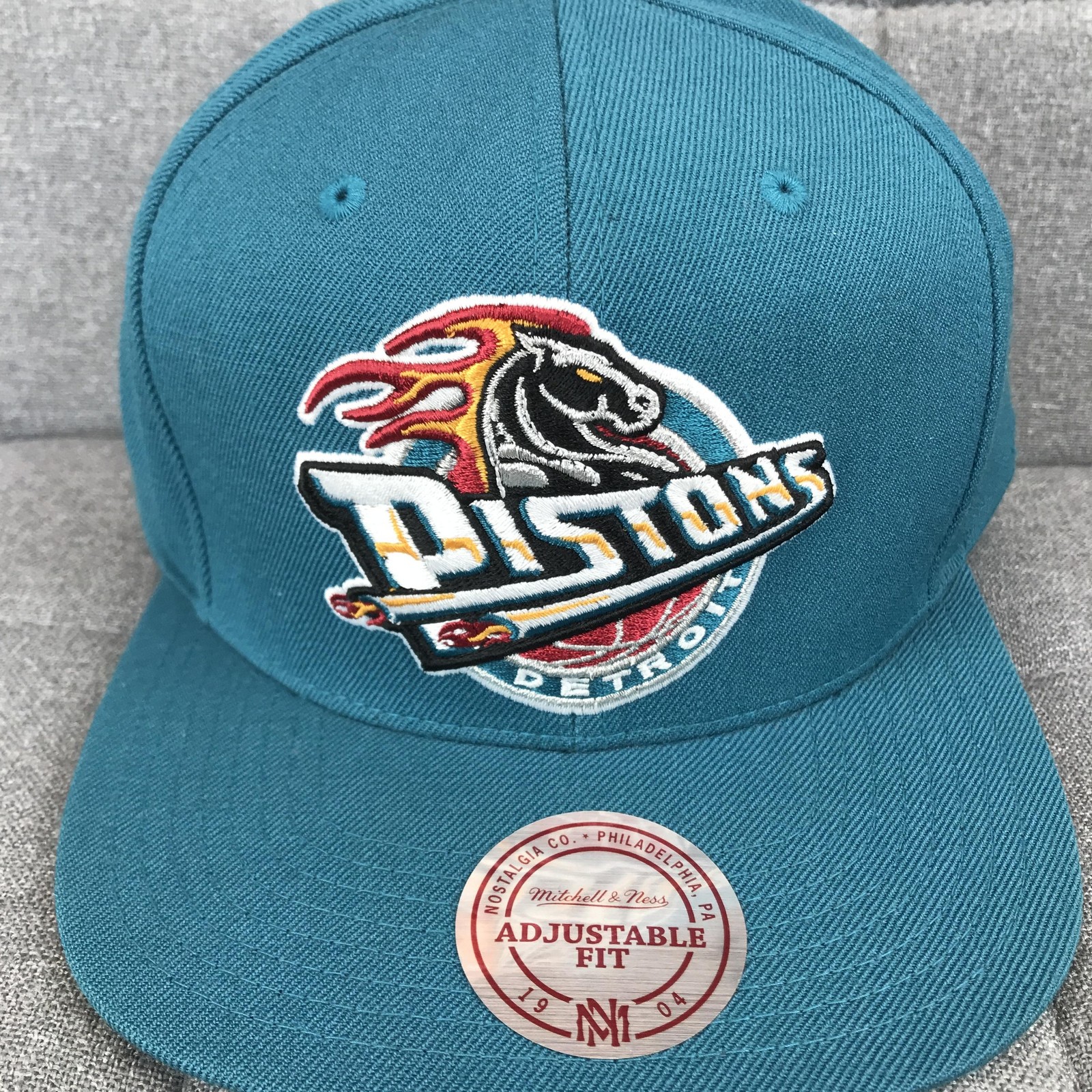 Detroit Pistons Hat Cap Snap Back One Size Blue NBA Basketball Mitchell & Ness