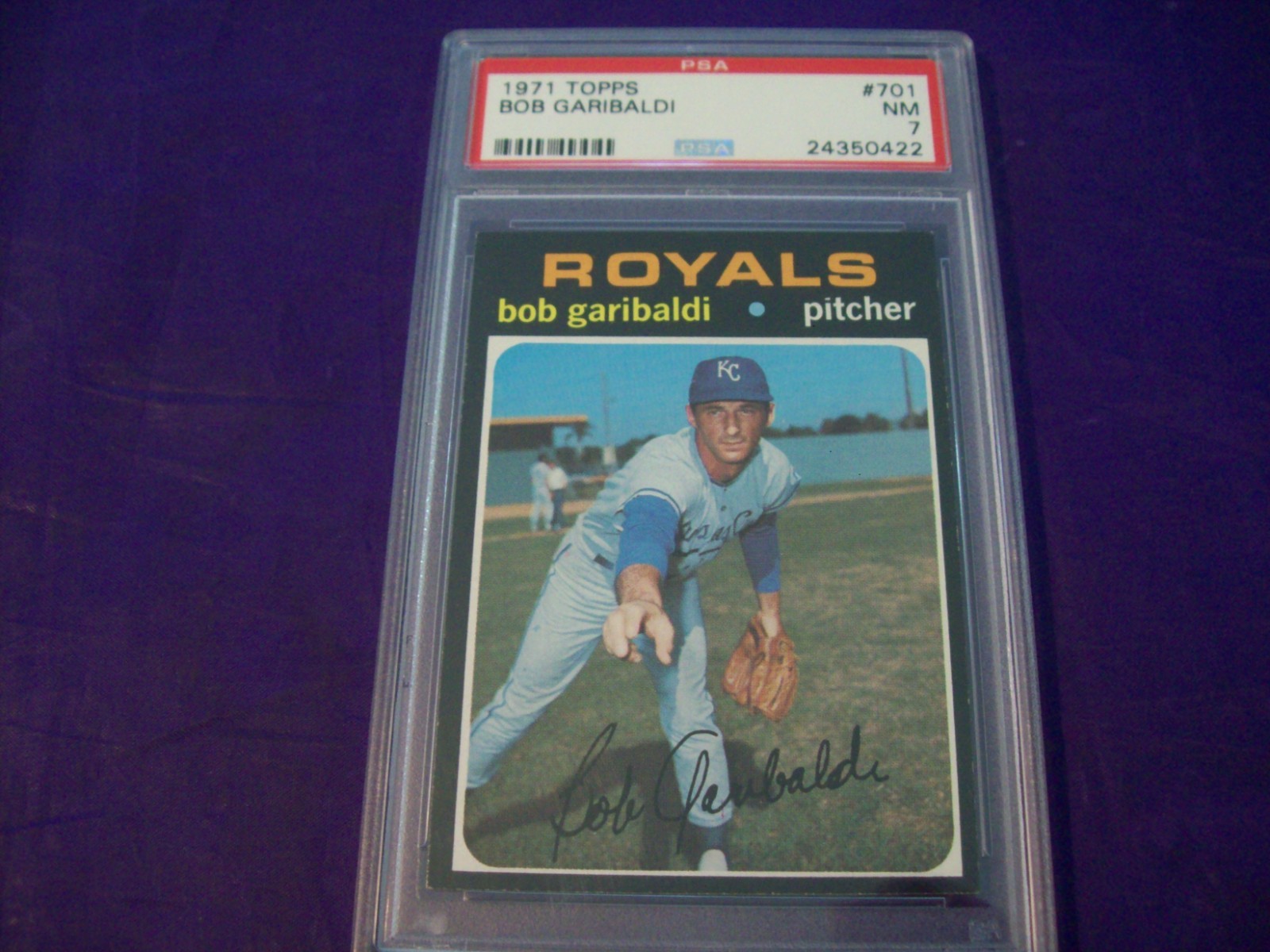 1971 TOPPS #701 BOB GARIBALDI PSA 7