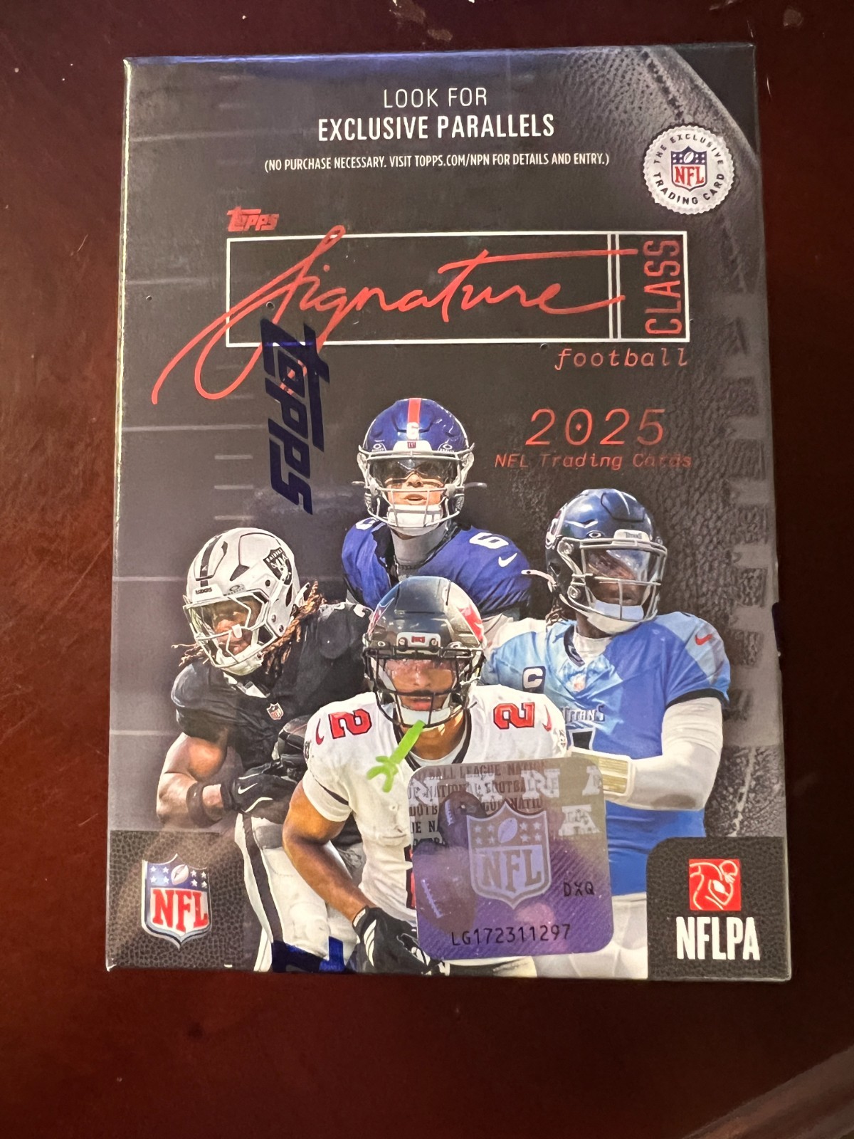 2025 Topps Signature Class Football Factory Sealed Value Box