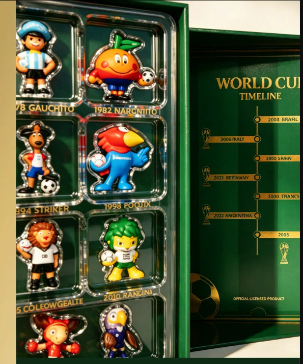 2026 World Cup Past Mascots Figurine Gift Box Football Collectible Gift Set