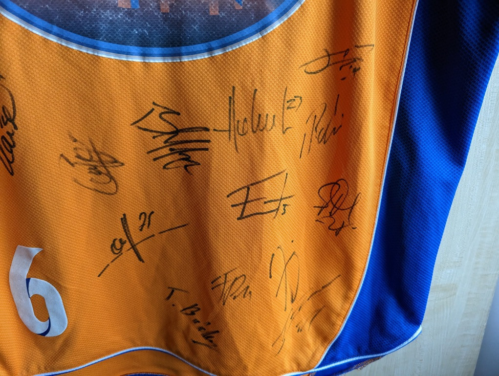 Mitteldeutscher Basketball Club Signed Shirt MBC Event Games Leipzig