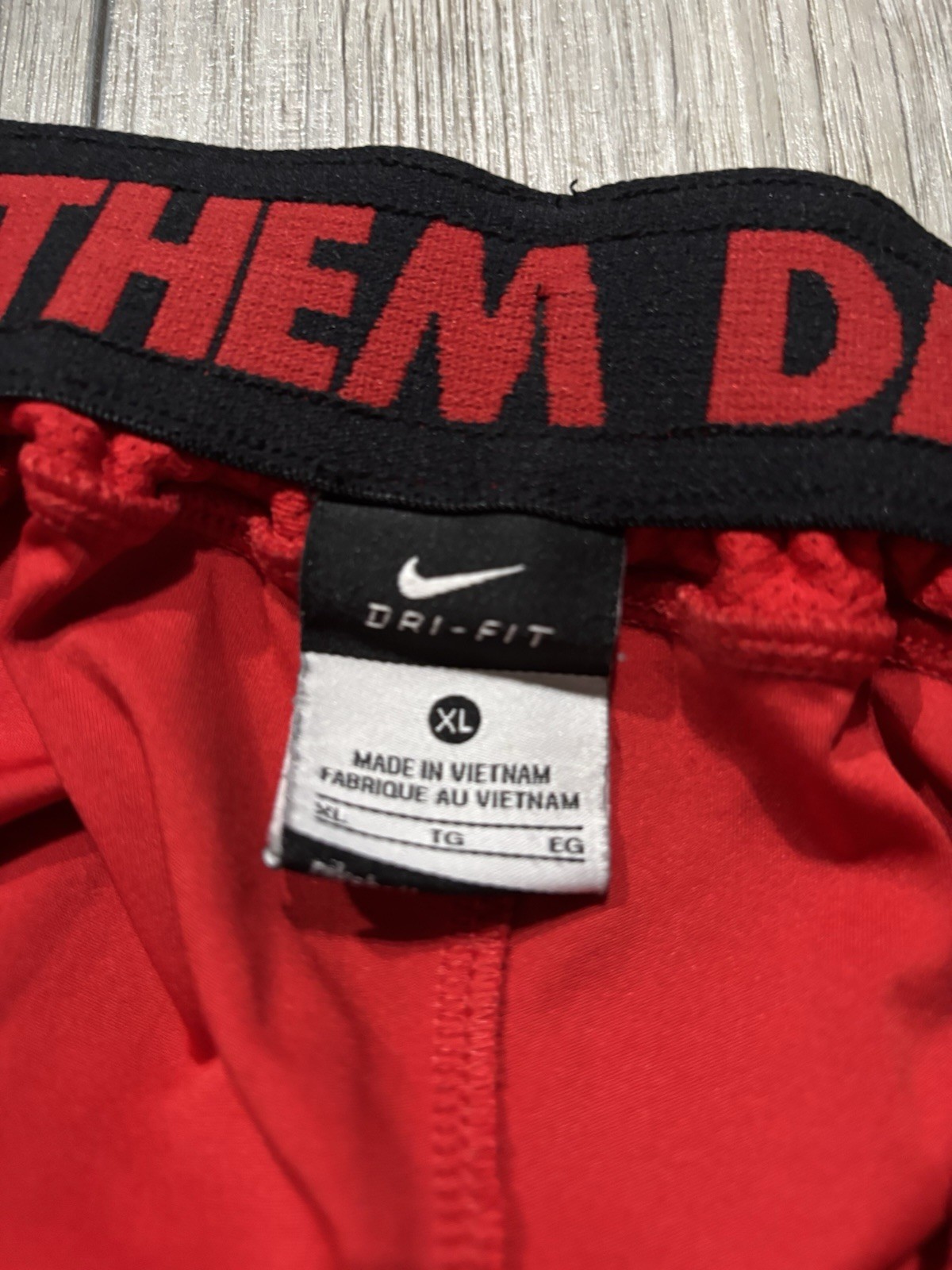 Nike Georgia Bulldogs Training Shorts. Mens XL. Red. NCAA.
