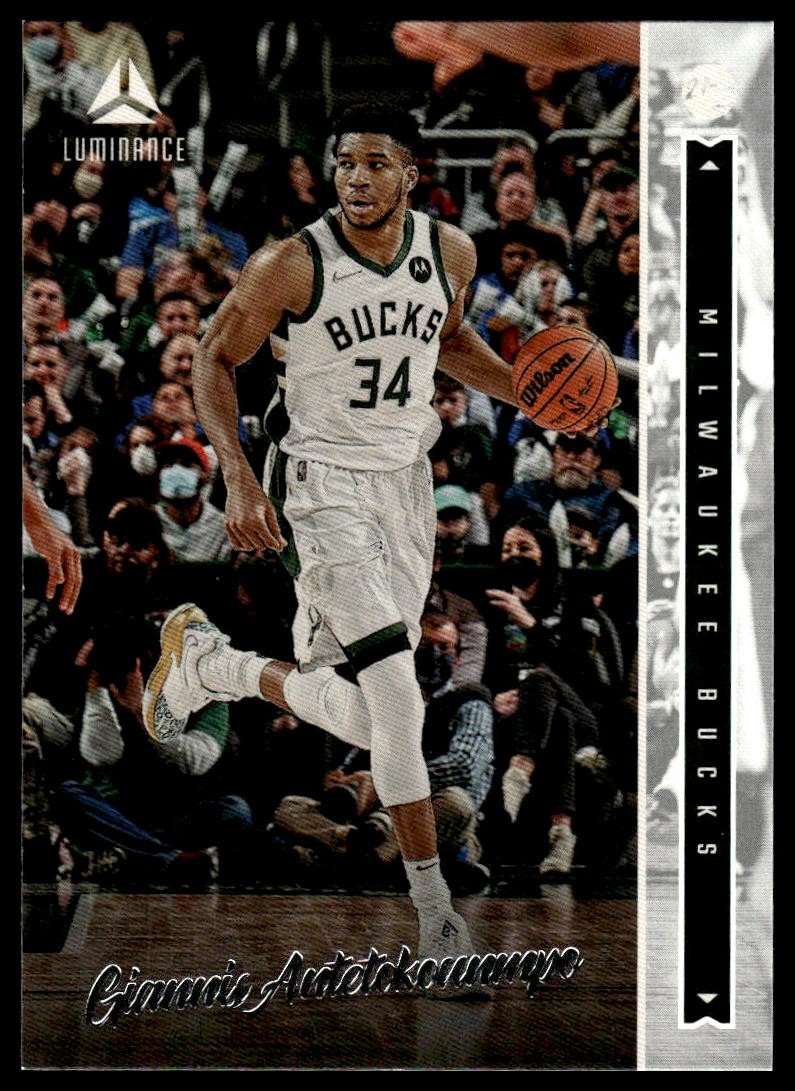 2021-22 Panini Chronicles #265 Giannis Antetokounmpo