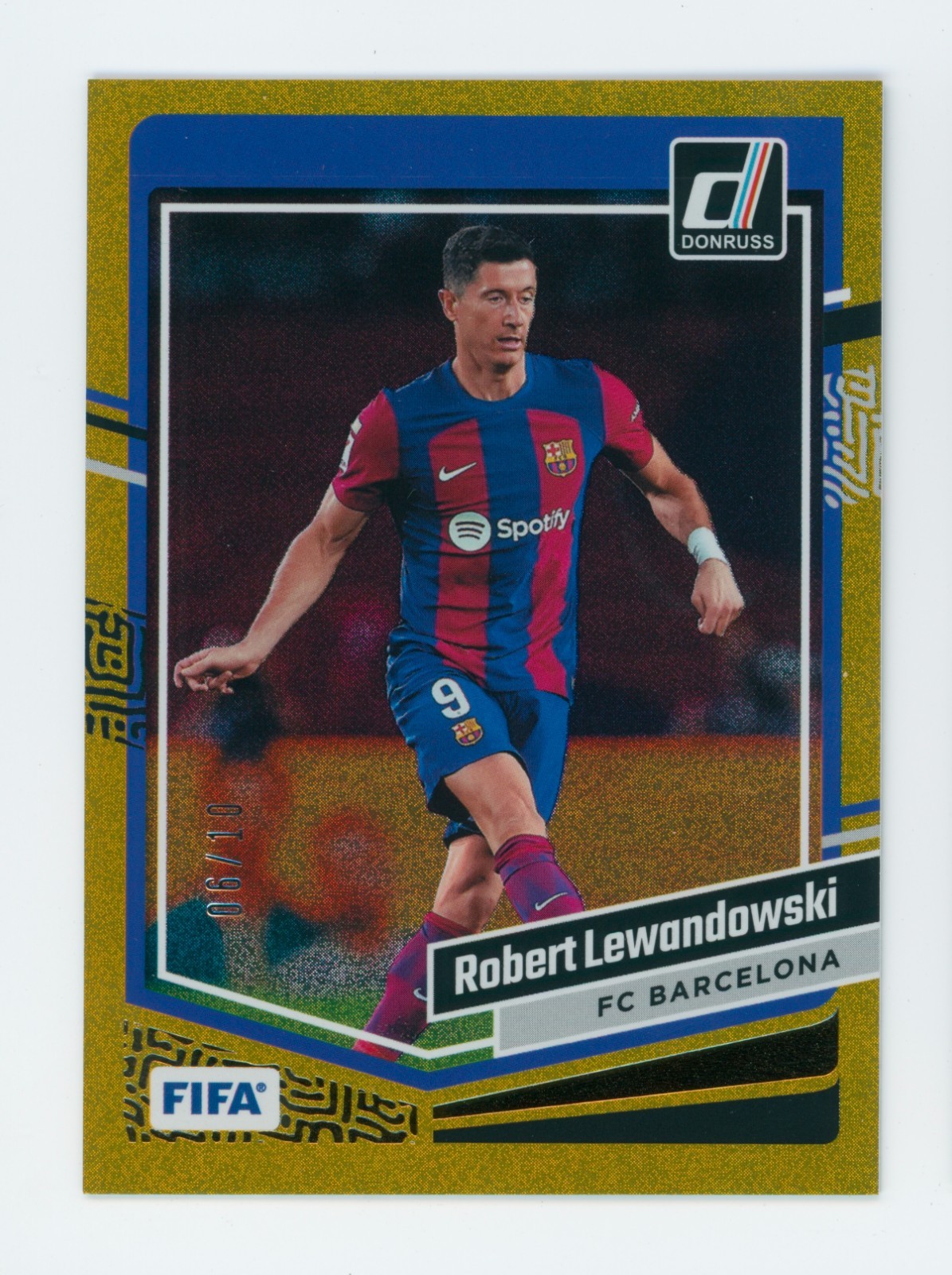 2023-24 Robert Lewandowski Panini Donruss FIFA Gold Foil FC Barcelona Card 6/10