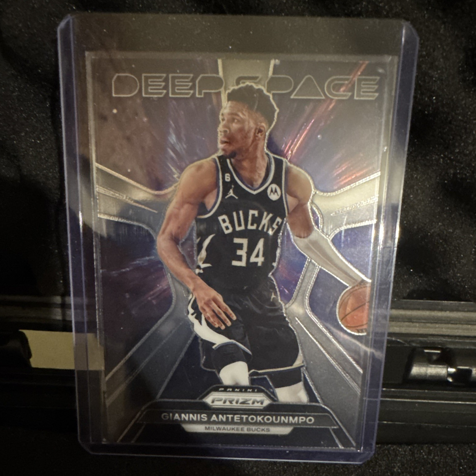 Panini Prizm 2023-24 Deep Space Giannis Antetokounmpo Bucks #9 Insert