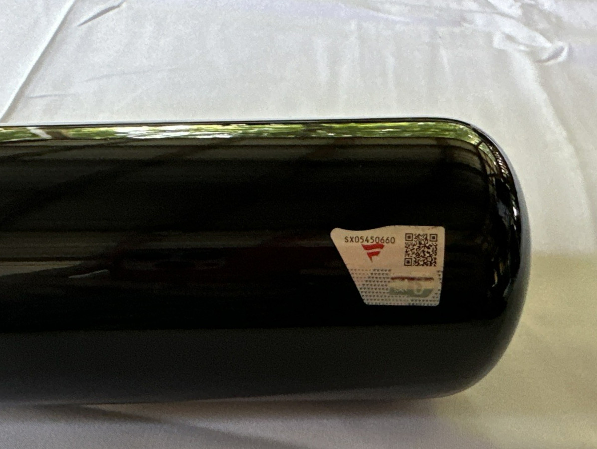 Victus Bat Dansby Swanson inscribed “21 WS champs” Cubs