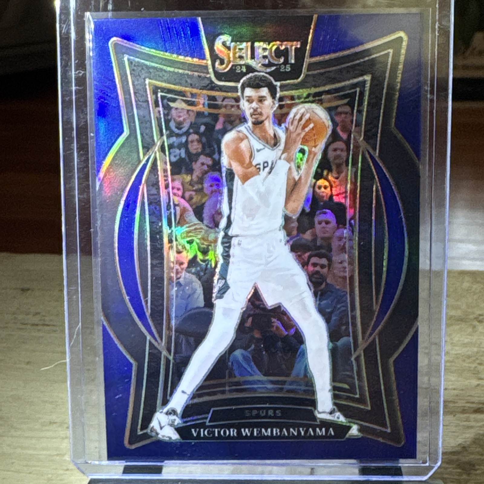 Victor Wembanyama 2024-25 Panini Select Concourse Blue Silver Prizm #9