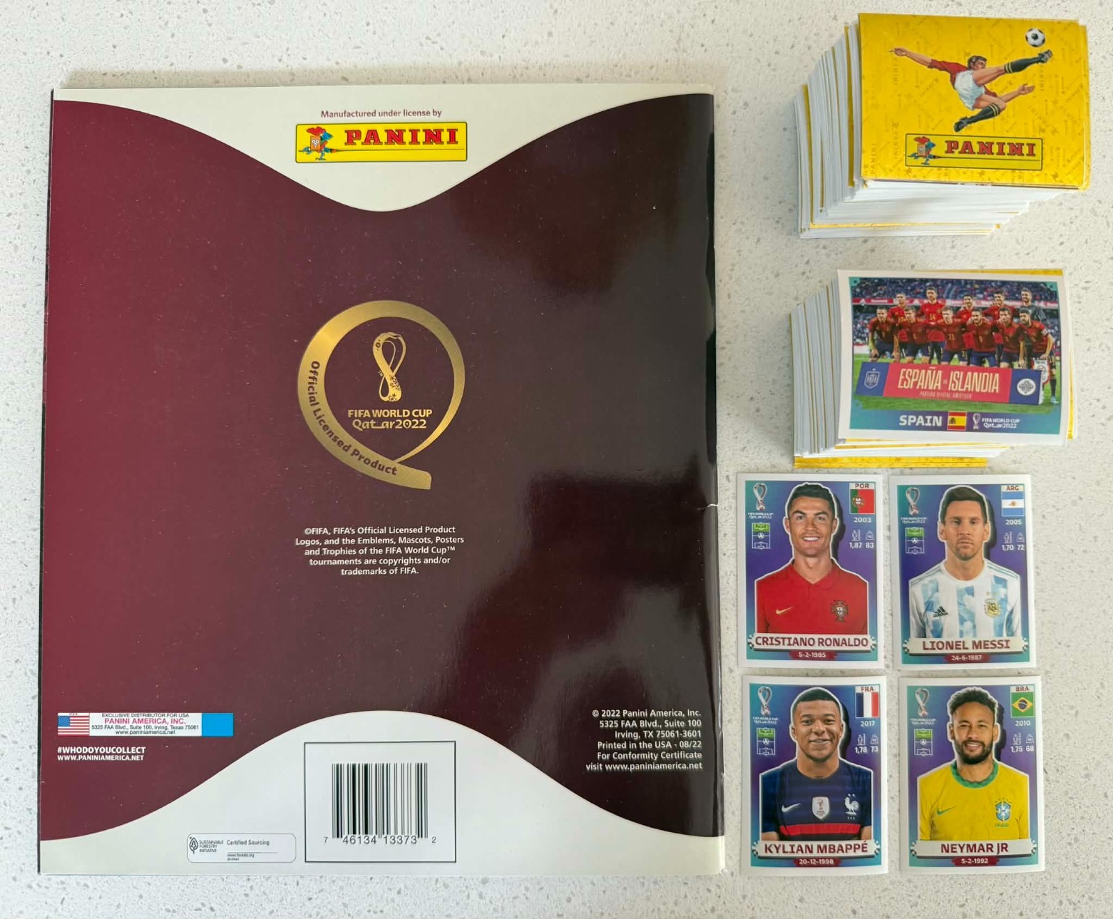 Panini FIFA World Cup Qatar 2022 complete set 670 Stickers White Border + album