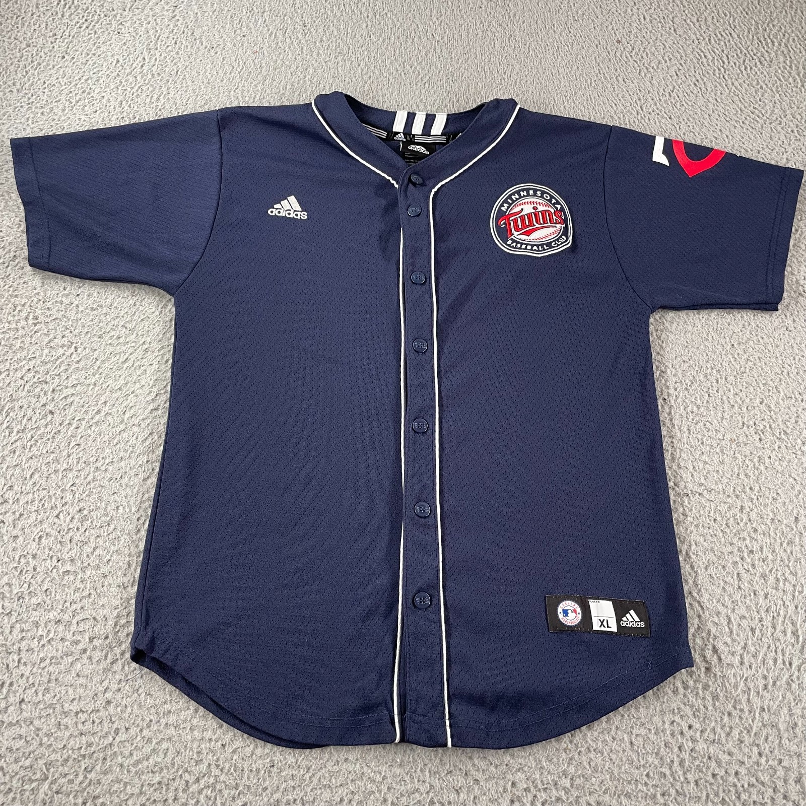 Minnesota Twins Youth Size XL 18-20 Adidas Baseball Jersey Logo patch #7 Mauer
