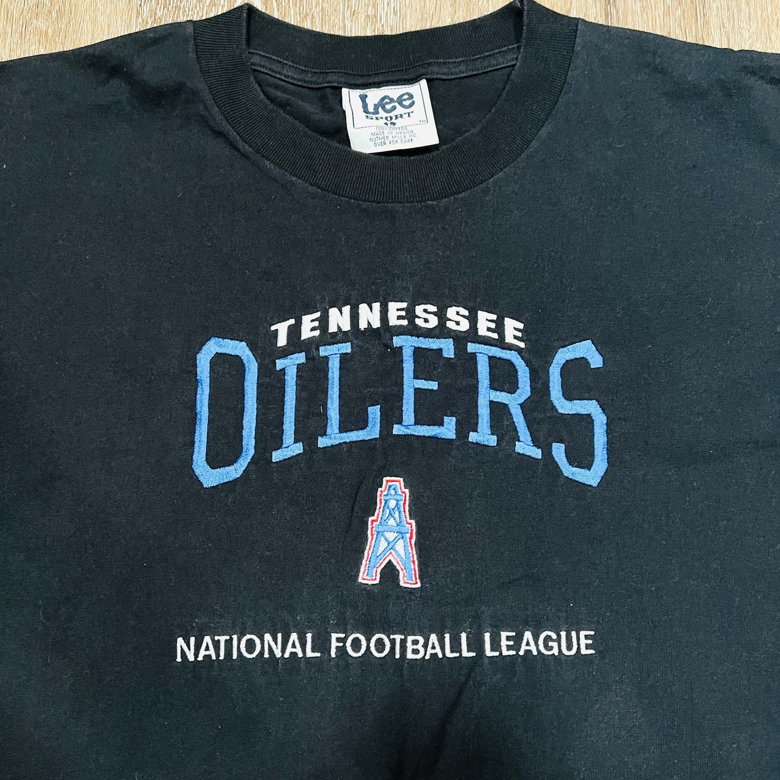 VTG Tennessee Oilers 1997 Lee Sport NFL Embroidered Shirt Titans Size Large