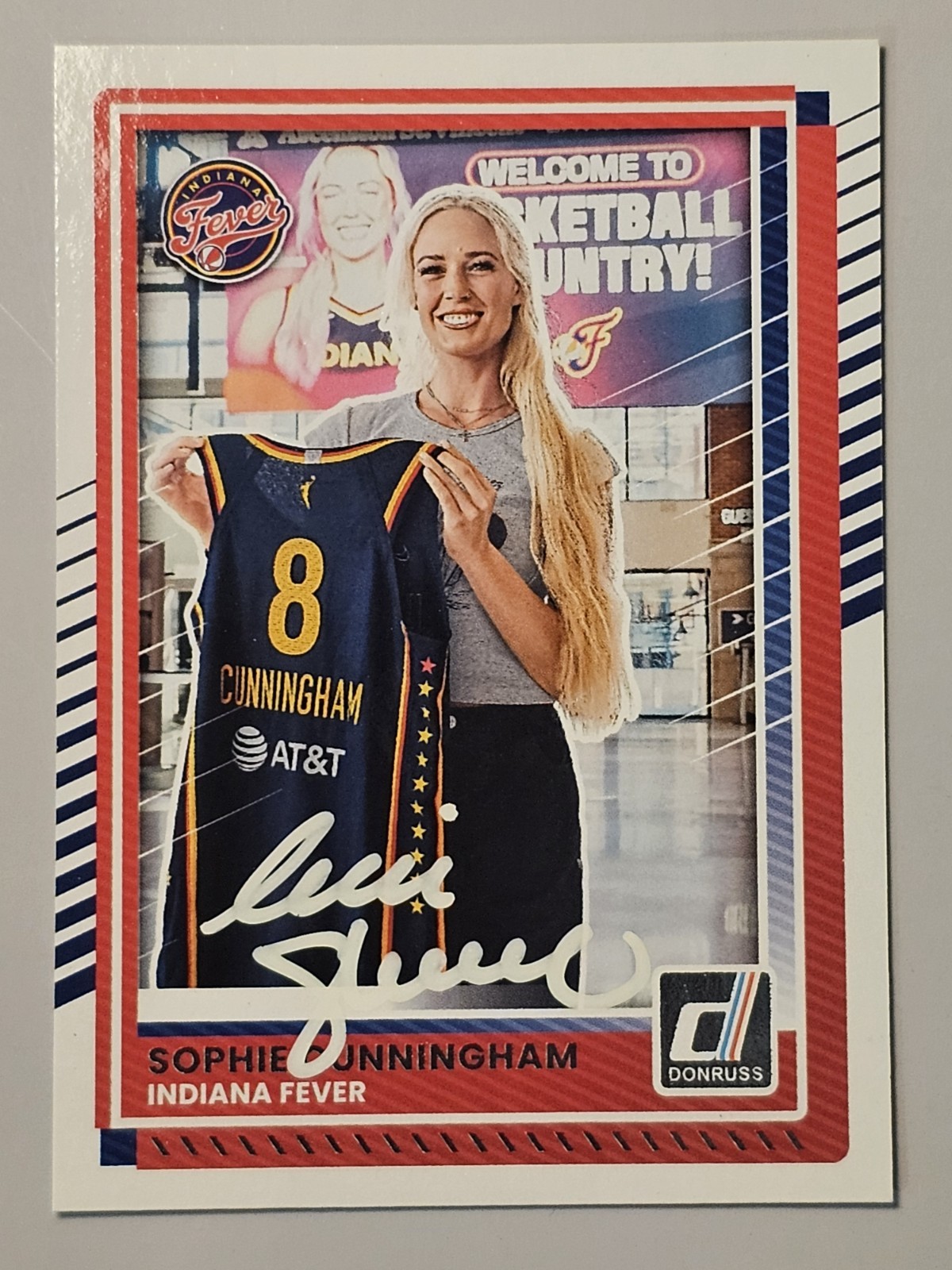 Sophie Cunningham Autographed 2025 Donruss Card SWAU Certified