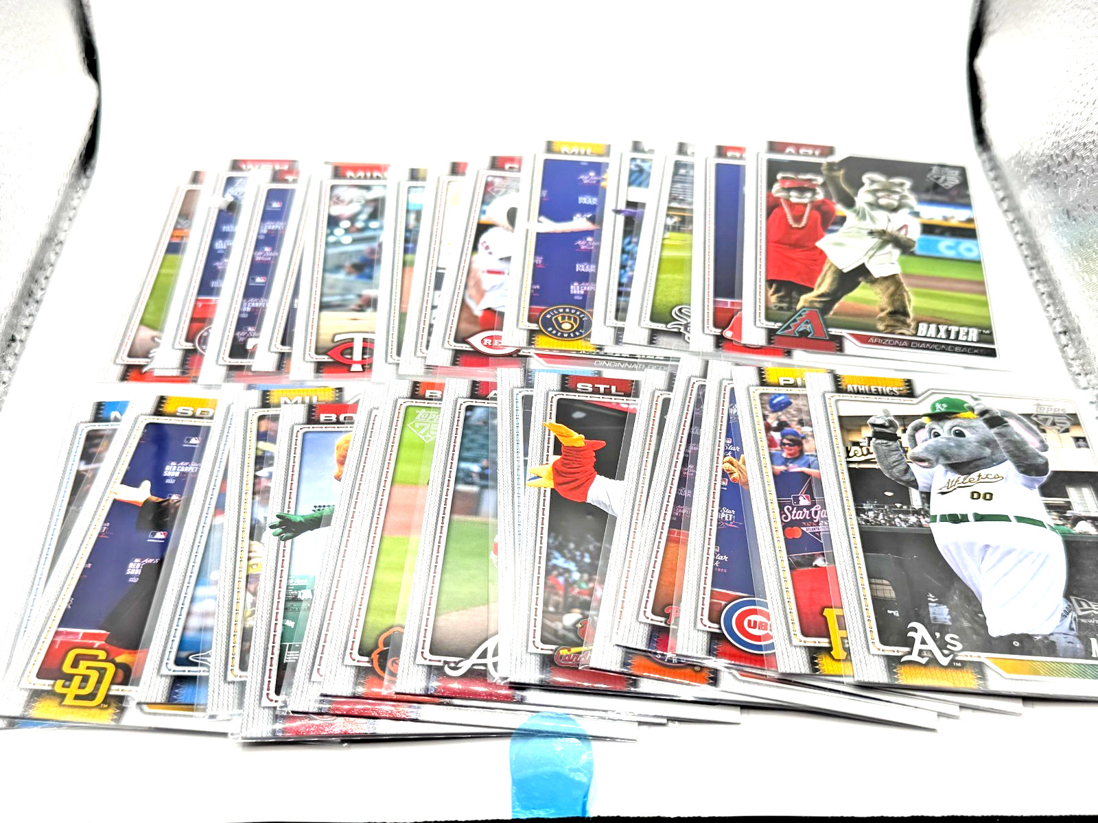 2026 Topps Series 1 Celebration MLB Mascots Pick your Card / Complete your Set