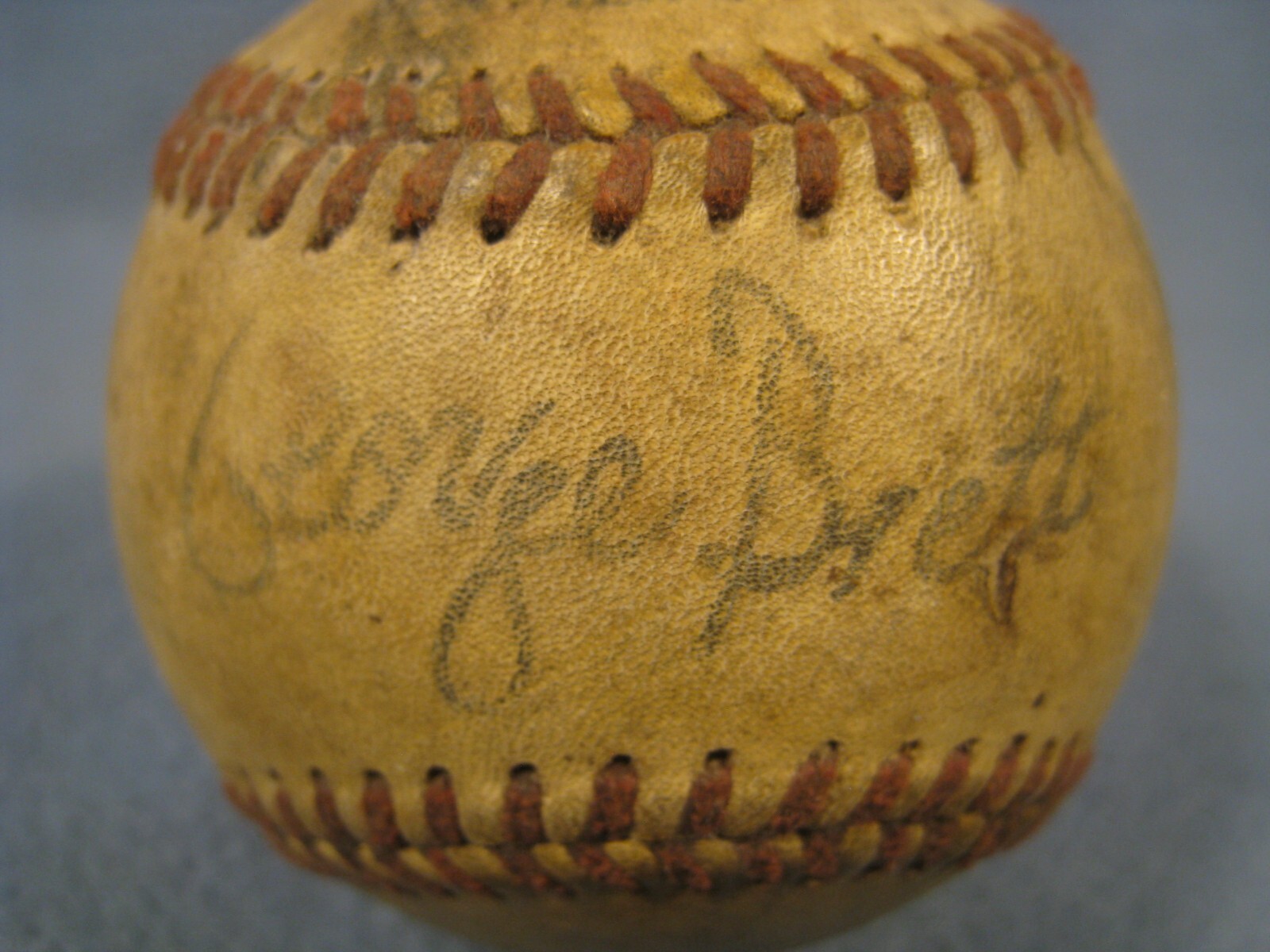 Rare Vintage Signed George Brett Wilson Baseball
