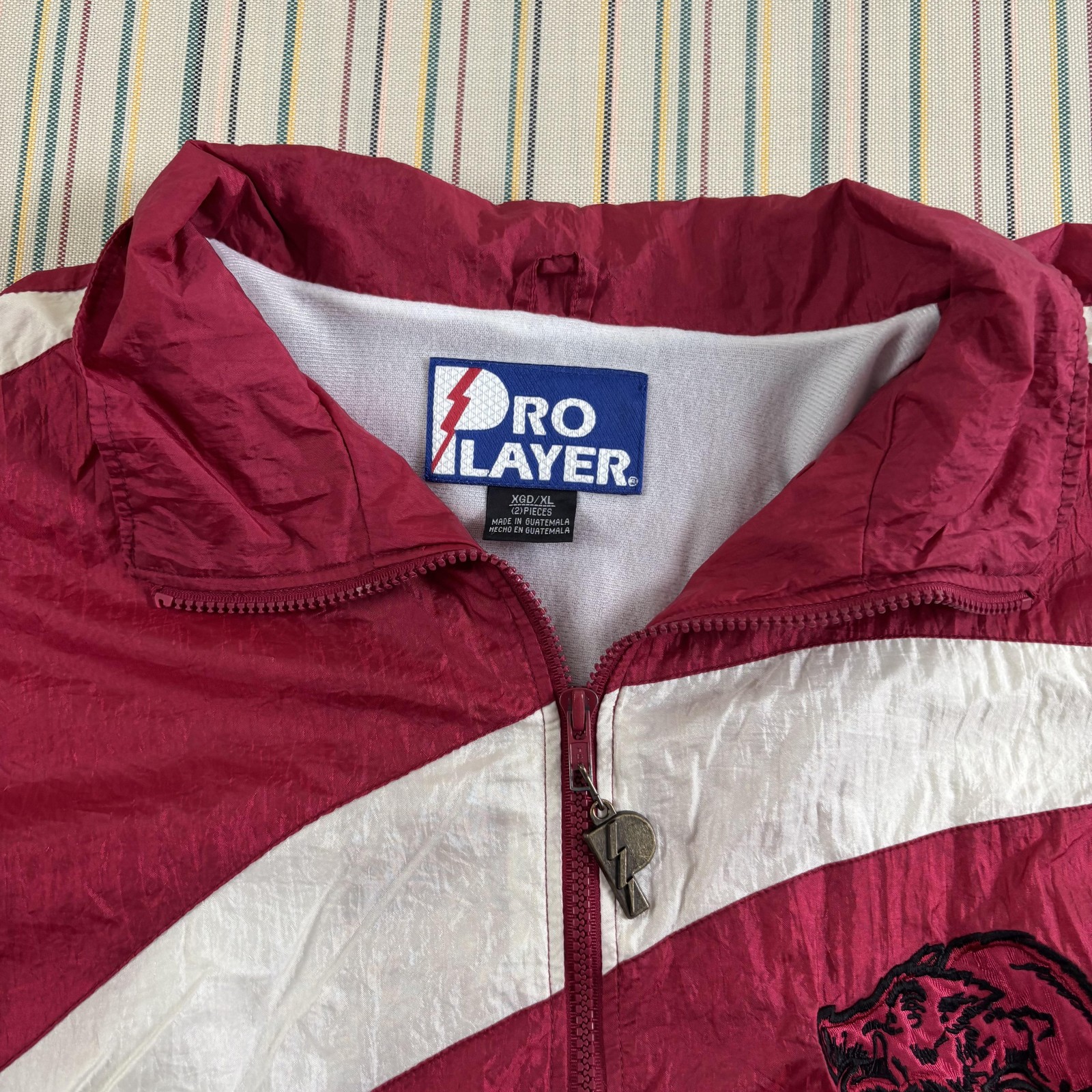 Vintage Arkansas Razorbacks Jacket Mens XL Red NCAA Football Pro Player Full Zip
