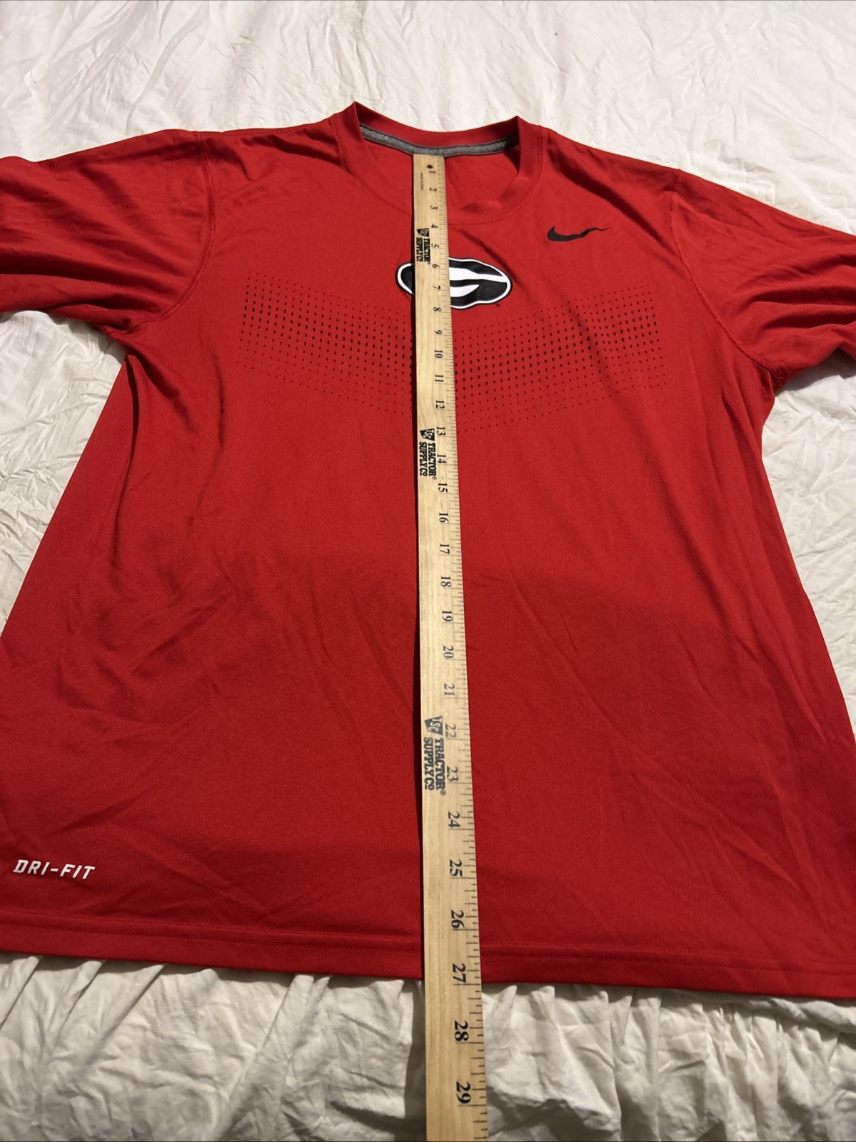 Nike DriFit UGA Georgia Bulldogs Team Issue Red Long Sleeve Shirt Men’s Medium