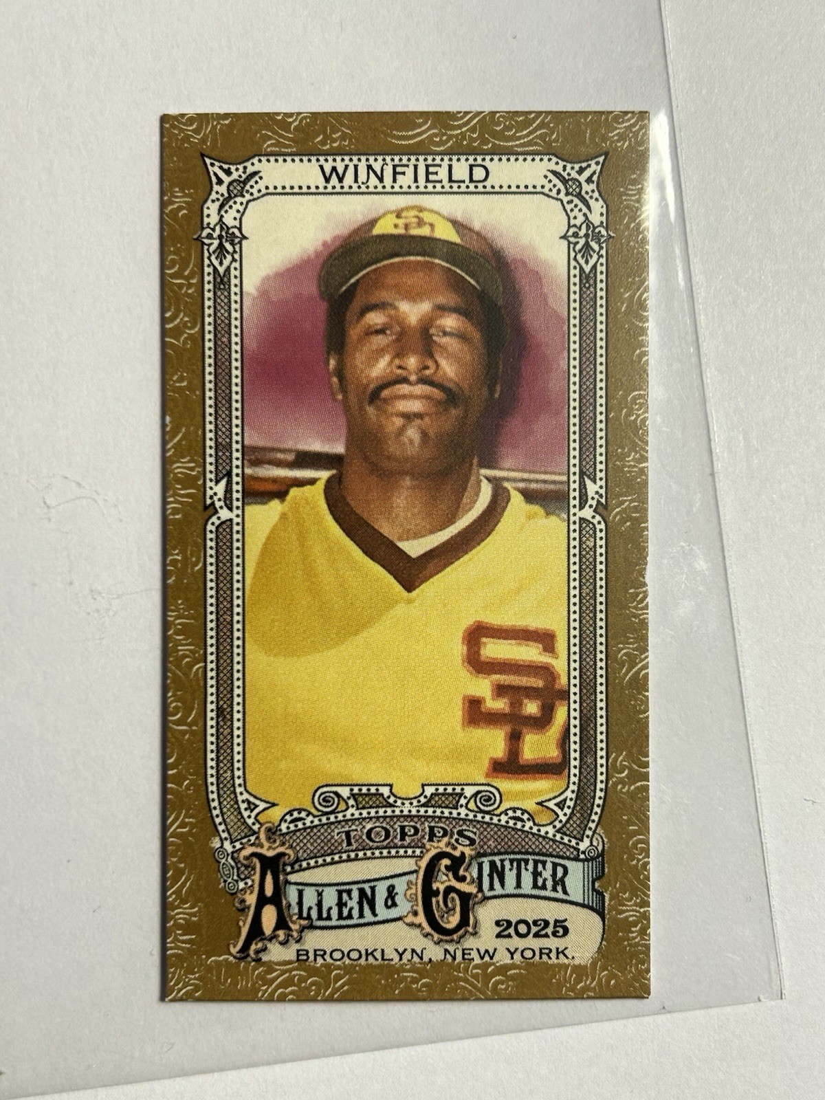 2025 Allen & Ginter Mini Gold Border #151 Dave Winfield Padres SP