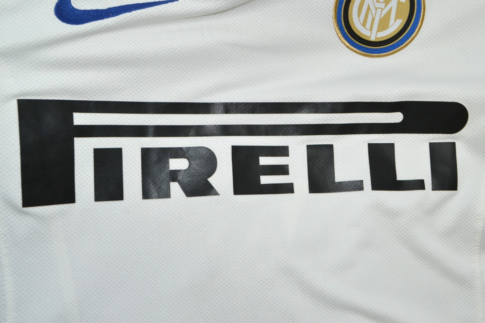 INTER MILAN ITALY 2010/2011 AWAY FOOTBALL SHIRT #22 MILITO SIZE S ADULT