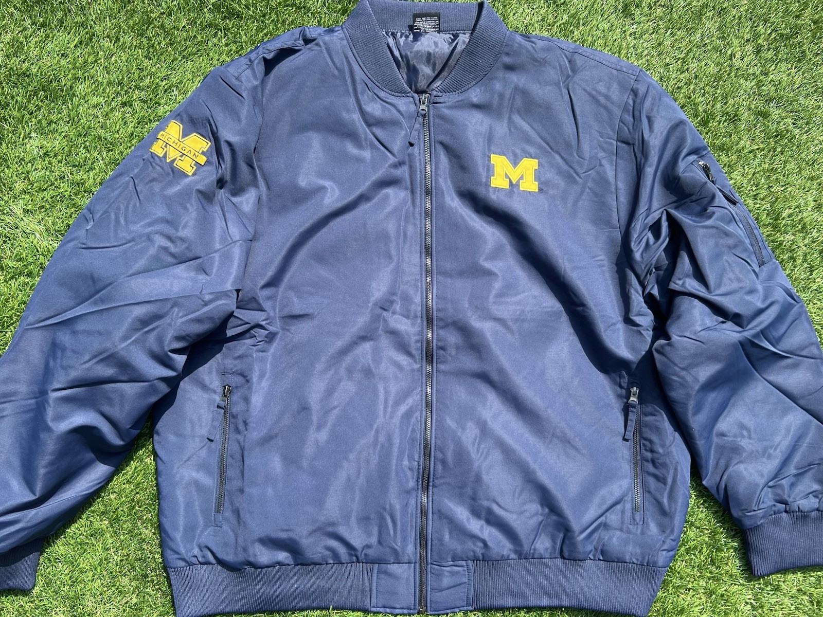 Colosseum Men’s Michigan Wolverines Bomber Jacket | Mid-Weight | Size 3XL