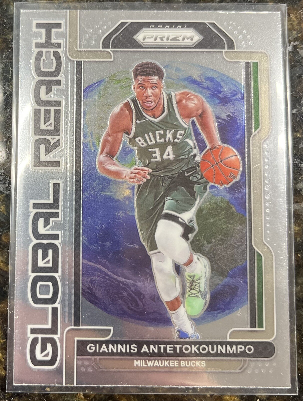 2021 Panini America Inc. Giannis Antetokounmpo #1 Silver