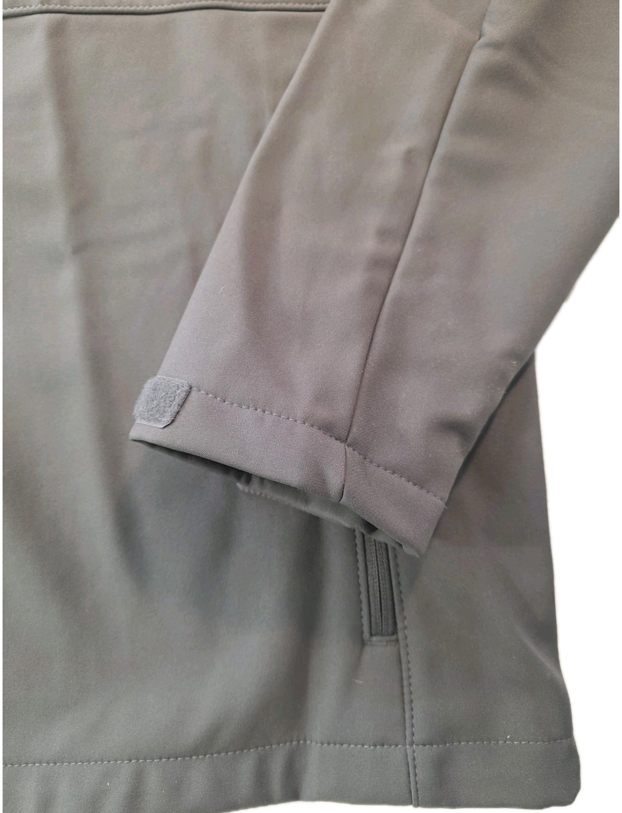 Columbia Ascender Collegiate Softshell Jacket Mens XL Gray Wisconsin Badgers