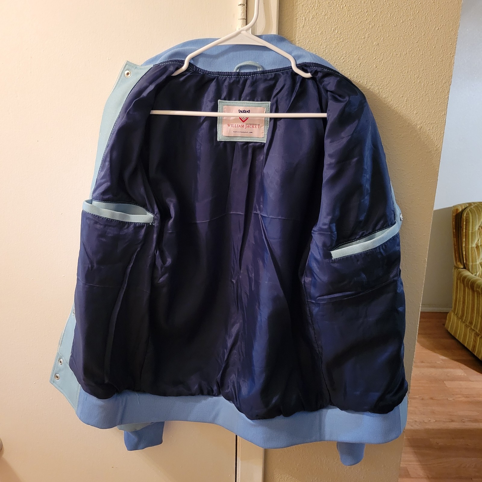 Scuderia Ferrari F1 2024 Miami GP Team Varsity Jacket L FAST SHIP✈ MAKE AN OFFER