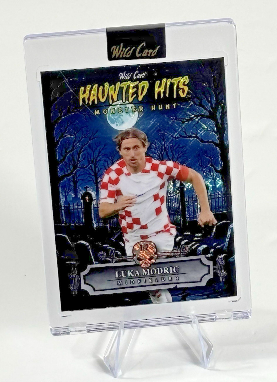Luka Modric 1/2 Haunted Hits Wild Card AC Milan FIFA World Cup Croatia Futbol