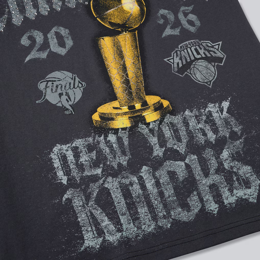 New York Knicks Nike 2026 NBA Finals Champions Authentic Locker Room T-Shirt XL