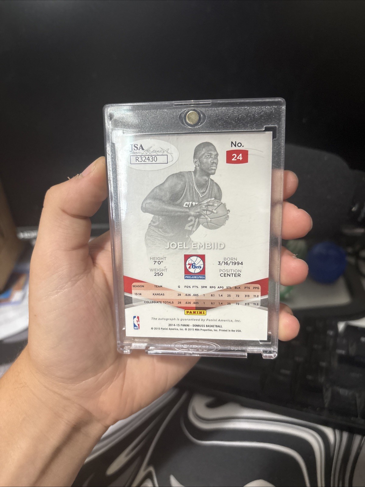 2014-15 Elite Status Signatures #24 Joel Embiid Autograghed /125 Rookie Auto RC