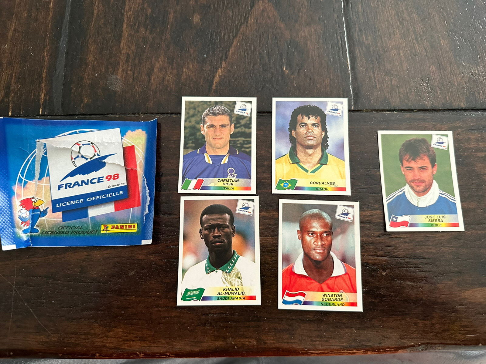 (1) Sealed Pack Panini World Cup France 1998